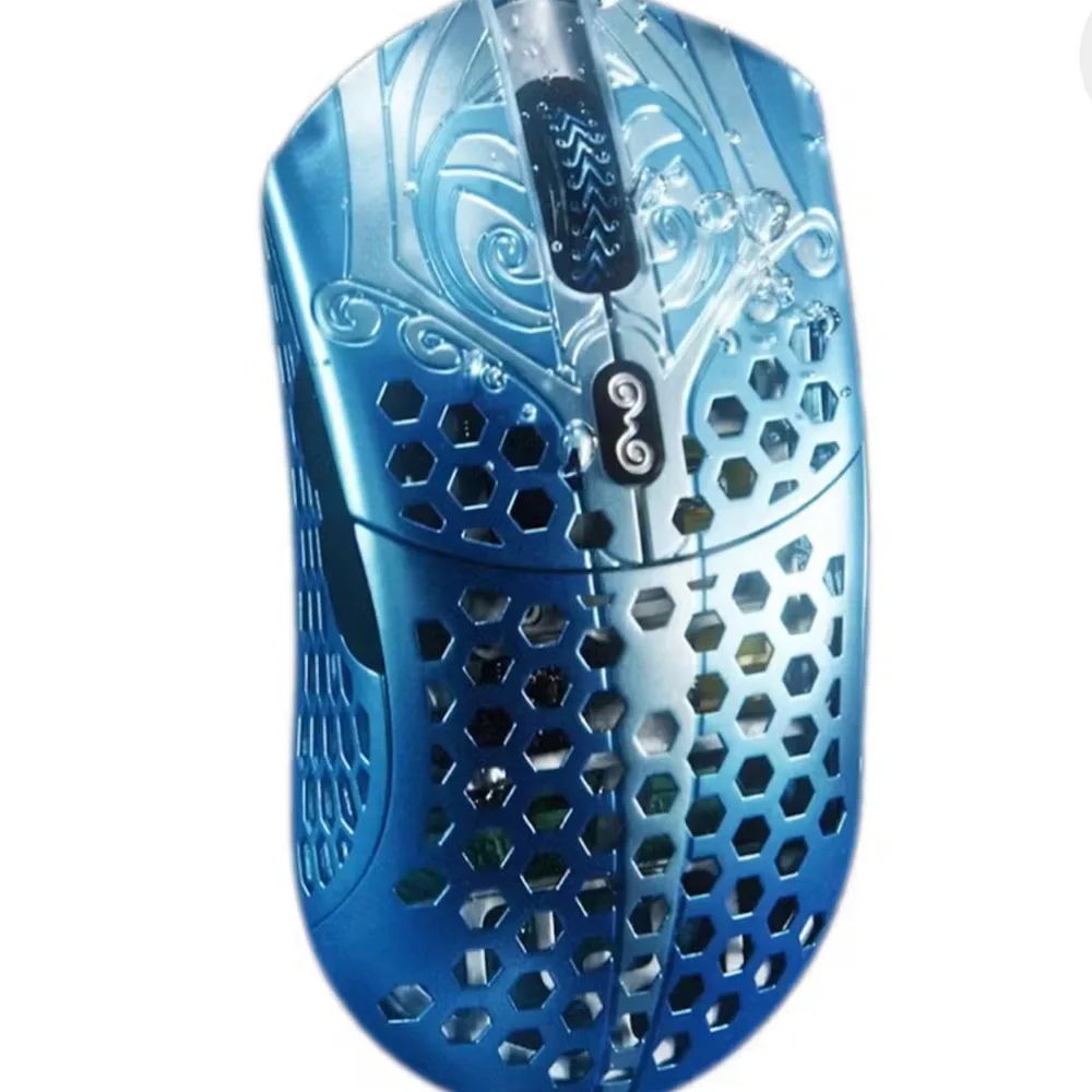 Finalmouse Starlight-12 Poseidon Wireless Mouse